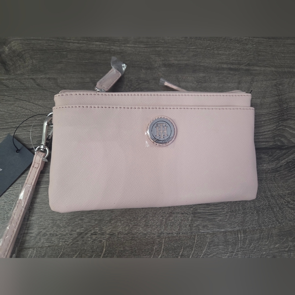 Tommy Hilfiger Double Zip Nude Pink Wristlet NWT - Picture 2 of 7